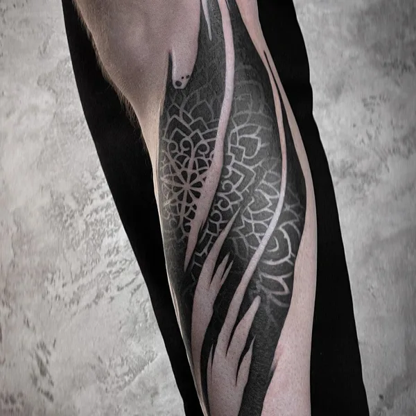 balck&grey tattoo by Святослав Синяшин in Казань
