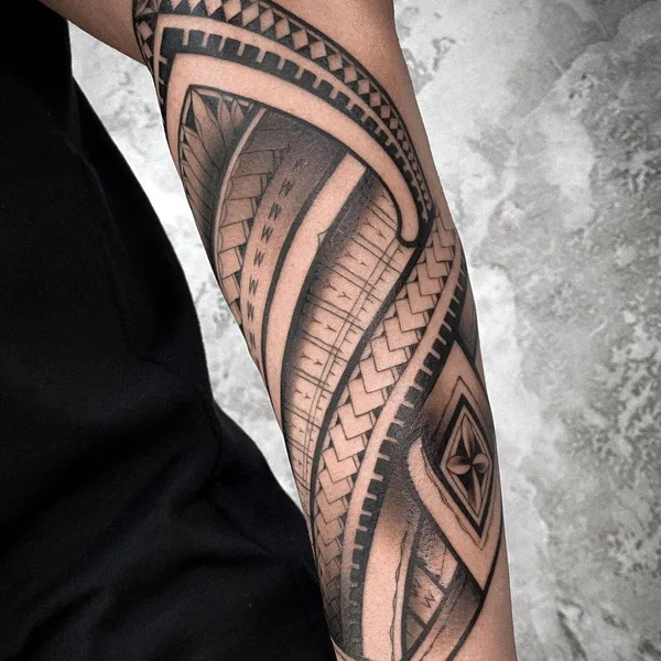 balck&grey tattoo by Святослав Синяшин in Казань