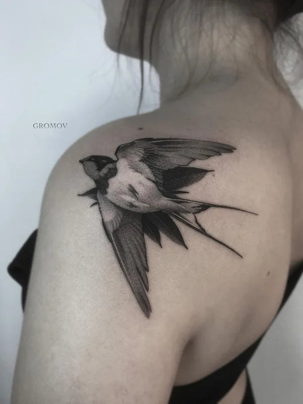 female black and grey black and grey татуировка на shoulder #50239 | Тату мастер Владислав Громов