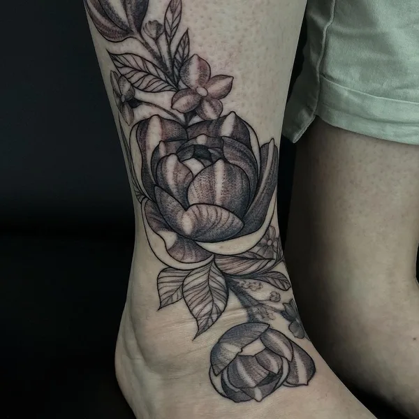 Graphic tattoo by Юля Белова in Казань