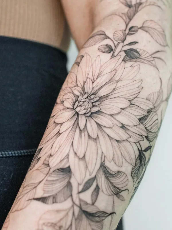 female black and grey botanic 타투 부위 forearm #63961 | 타투이스트 Karry Ka-Ying Poon