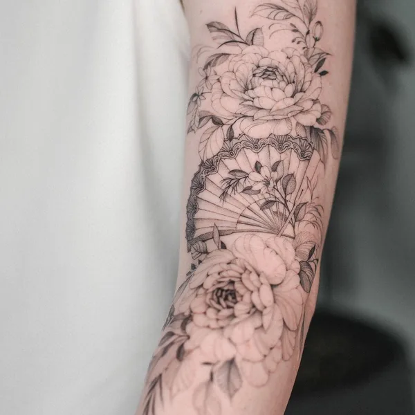 Fine Line tattoo by Karry Ka-Ying Poon in Miami