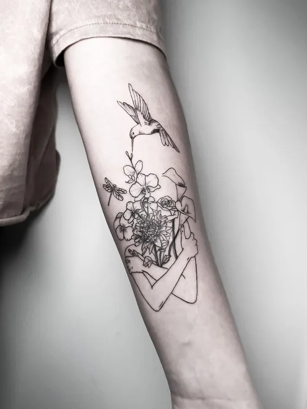 female black abstract, graphic, fineline 타투 부위 shoulder #64035 | 타투이스트 KathePla