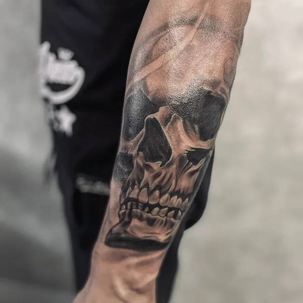 Graphic tattoo by Владислав Пермяков in Кемерово