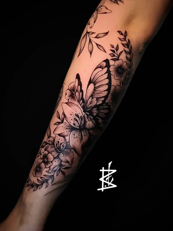 black and grey blackwork татуировка на forearm #73311 | Тату мастер Никита Кириллов BakedTattoo