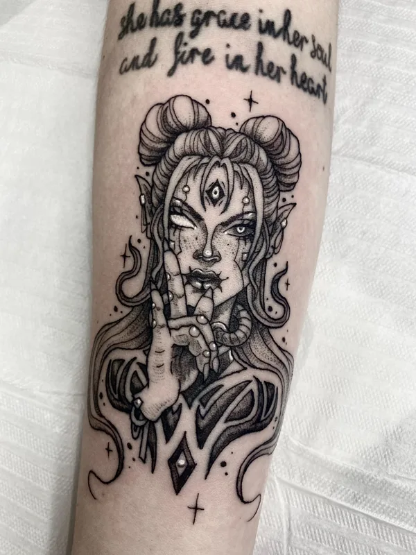 female black and grey blackwork татуировка на forearm #73314 | Тату мастер Noxia