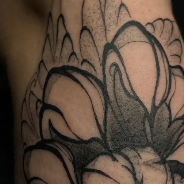 Graphic tattoo by Дмитрий Павлов in Saint Petersburg