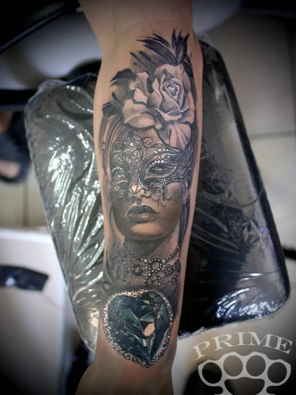 black and grey realism tatuaje en forearm #33695 | Tatuador Aleksandr Ponomarenko