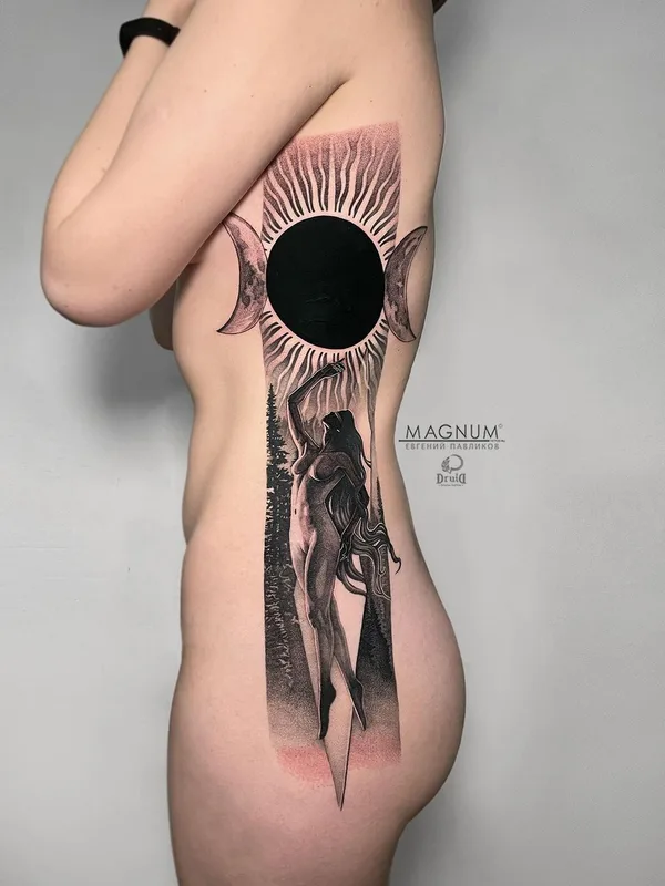 female black and grey blackwork татуировка на side #44362 | Тату мастер Евгений Павликов