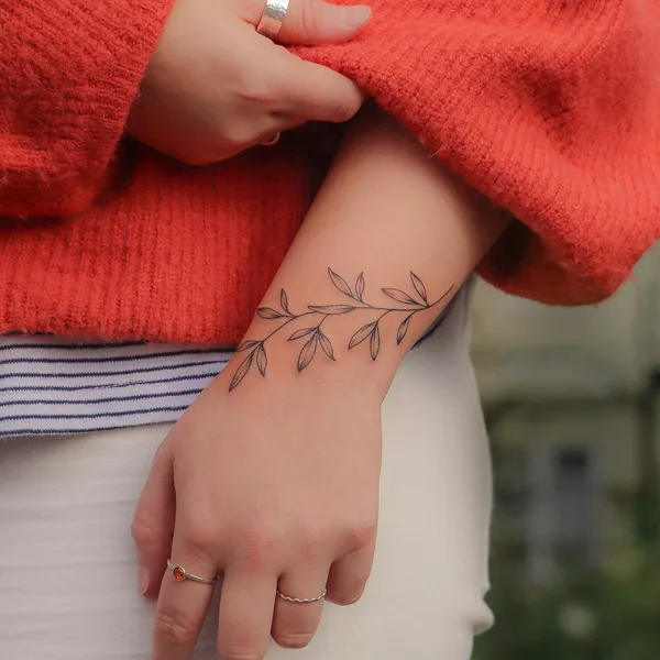 Botanical tattoo by Zaya