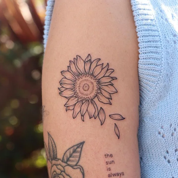 Botanical tattoo by Zaya