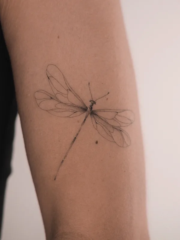 black fineline 타투 부위 forearm #60043 | 타투이스트 Kseniya WAY.INK
