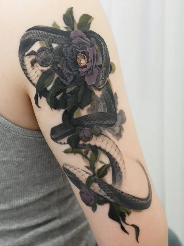 black and grey realism tatouage sur forearm #60087 | Artiste tatoueur guppy.flowertattoo