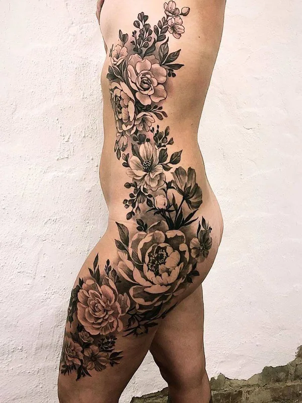 female black and grey black and grey татуировка на side #34333 | Тату мастер Ellen Westholm
