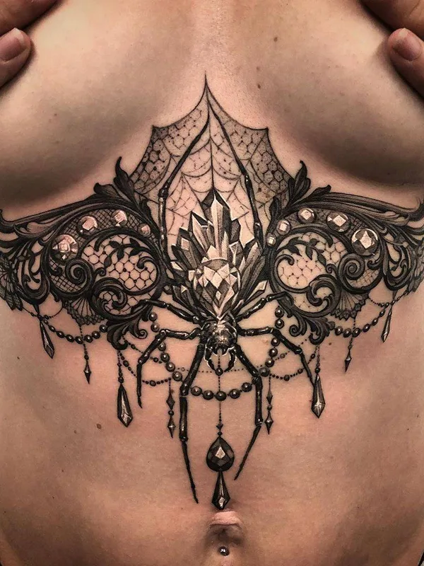 female black and grey ornamental татуировка на sternum #34337 | Тату мастер Ellen Westholm