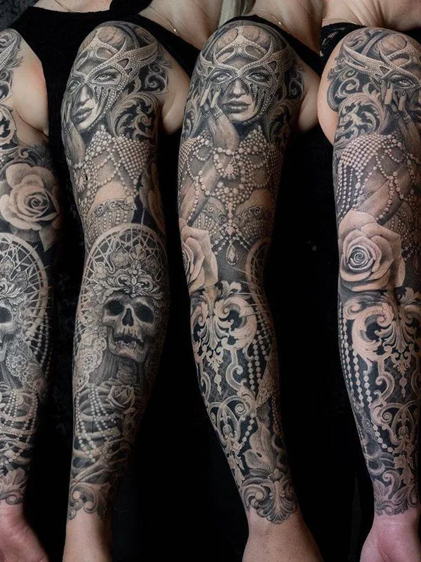 female black and grey blackwork татуировка на full sleeve #34336 | Тату мастер Ellen Westholm