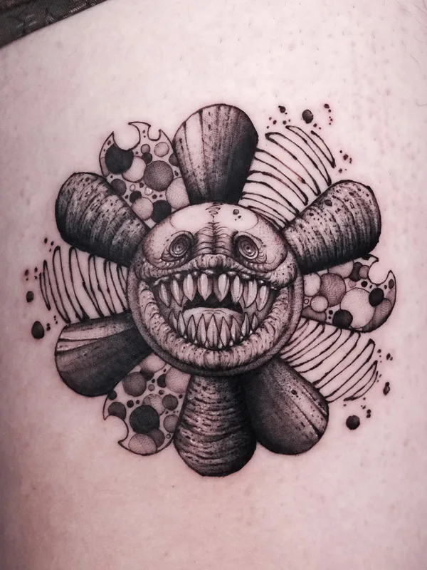 black and grey blackwork Tatuaggio su thigh #61027 | Tatuatore doill_blk