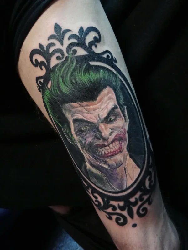 color realism tattoo auf forearm #64073 | Tätowierer BUFFOON-TATTOO studio
