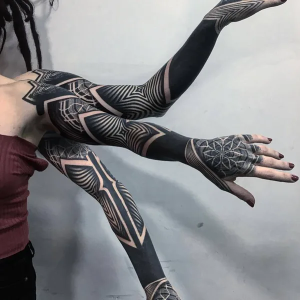 Dotwork tattoo by Daniele Lo Scritto in Zürich