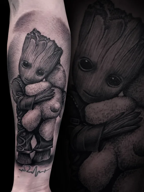 black and grey realism tatouage sur forearm #54808 | Artiste tatoueur Григорий Поздняков
