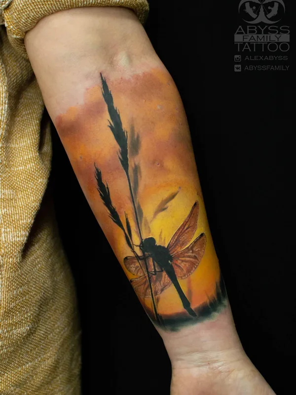 color realism tatouage sur forearm #32381 | Artiste tatoueur Александр Эбисс