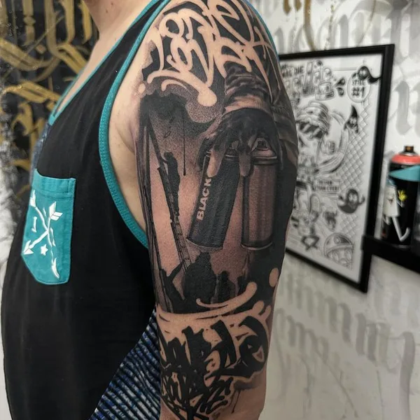 Graphic tattoo by Stefano Phen in Barcelona