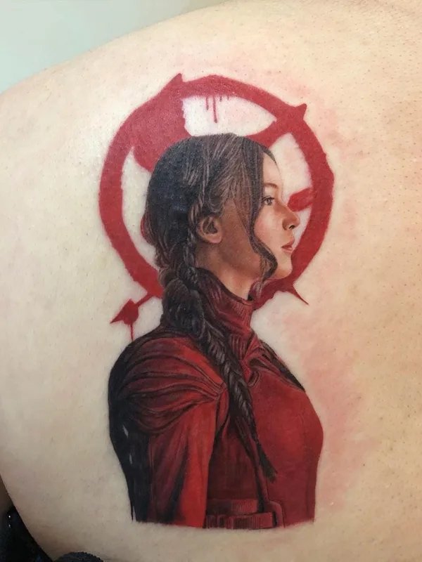 color realism tattoo auf shoulder blade #38814 | Tätowierer Ellyn