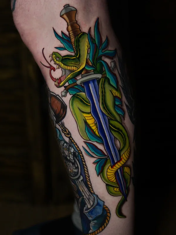 color neo traditional tattoo auf calf #53533 | Tätowierer Anny Lorylin