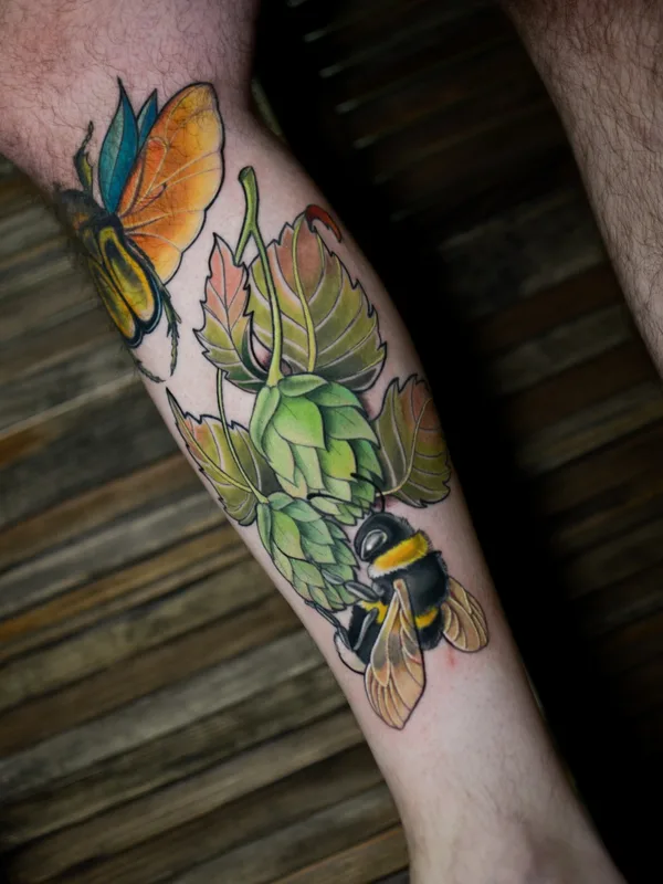 color illustrative tattoo auf calf #53537 | Tätowierer Anny Lorylin