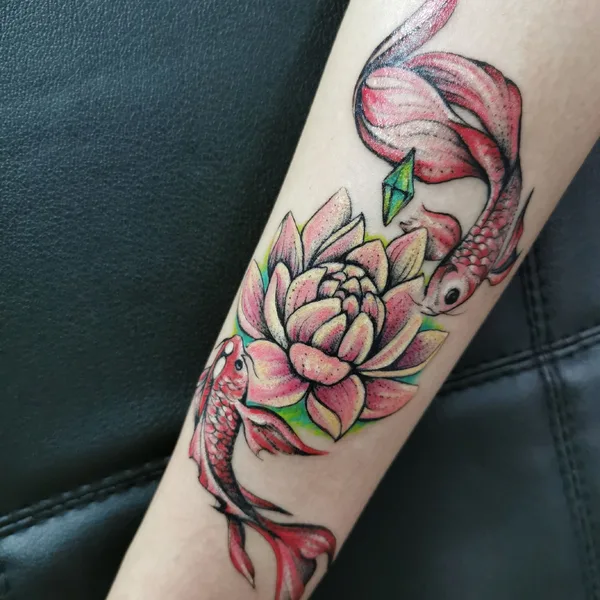 Graphic tattoo by Nadiya Abdrakhmanova in Уральск