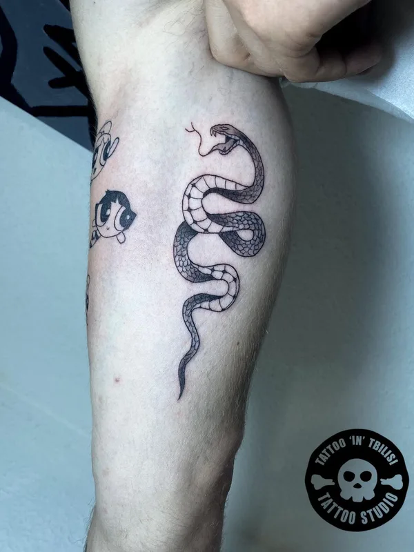 black and grey linework татуировка на calf #54839 | Тату мастер George.ink Tattoo Tbilisi