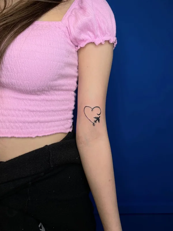 female black linework татуировка на forearm #40514 | Тату мастер Kir D.