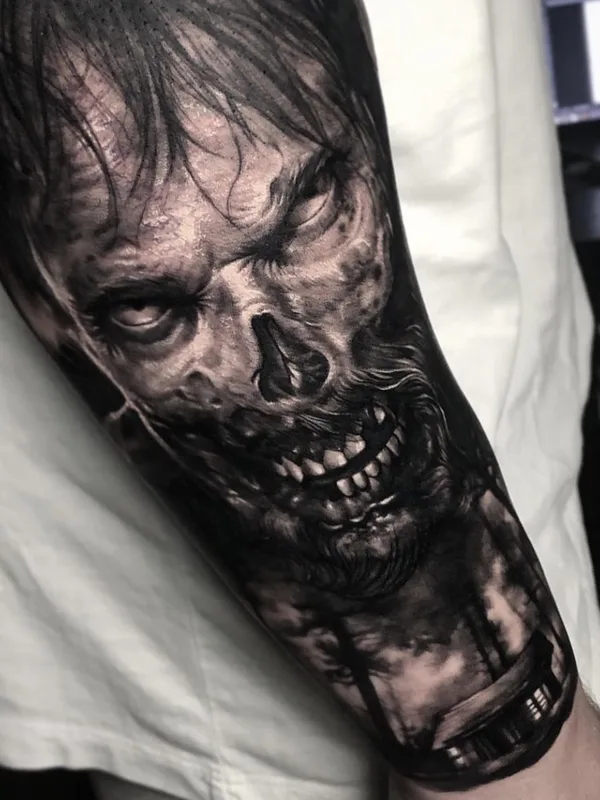 black and grey realism татуировка на forearm #55336 | Тату мастер Антон Мартюшев