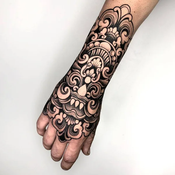 Ornamental tattoo by Melow Perez in Barcelona