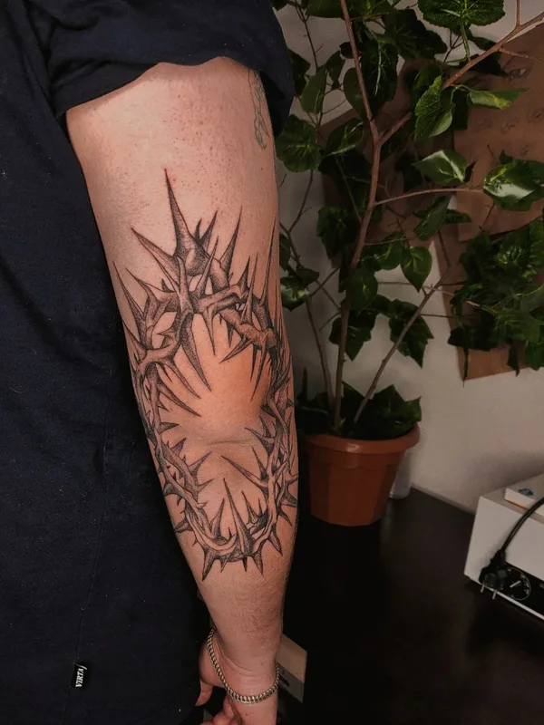 black and grey blackwork татуировка на elbow #73332 | Тату мастер Дмитрий Сергеевич Евстифеев