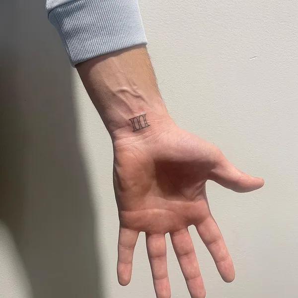 Minimalism tattoo by Jonathan JONBOY Valena in New York City