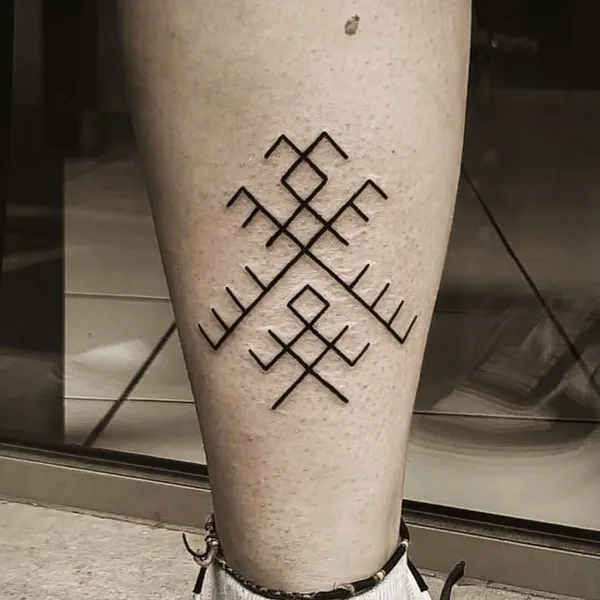Ornamental tattoo by Candice Soleillant in Essertines-en-Châtelneuf