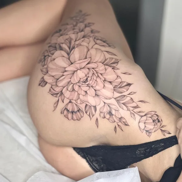Fine Line tattoo by Yana Yakovyna in Dubai