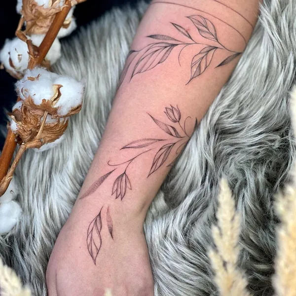 Fine Line tattoo by Yana Yakovyna in Dubai