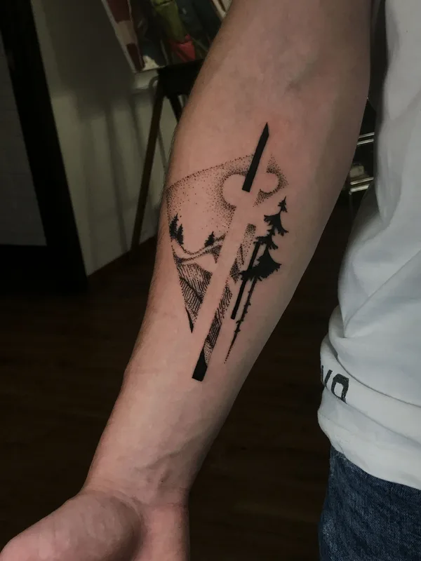 black geometric tatuaje en forearm #34840 | Tatuador Светлана Дзюбина