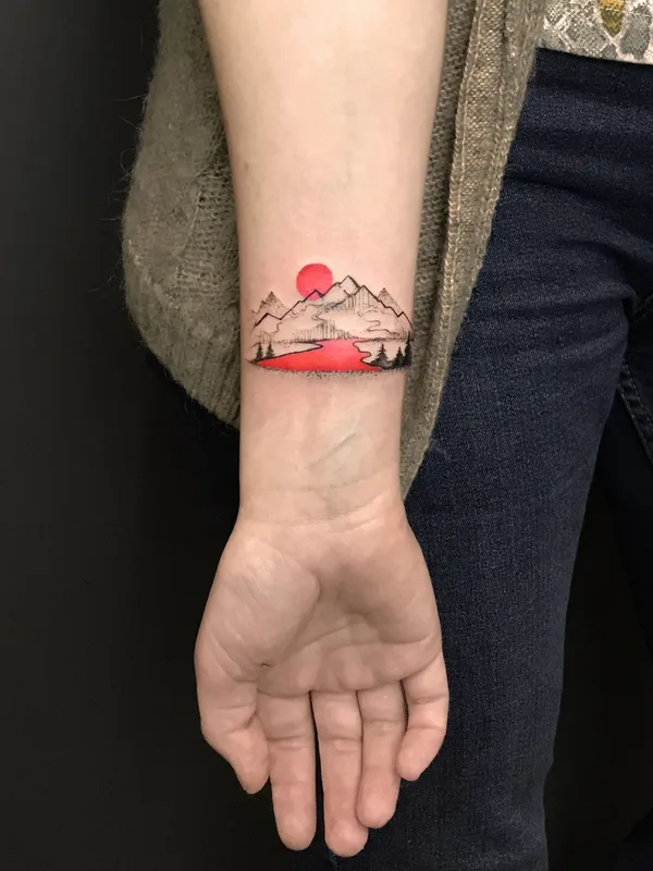 female color illustrative tatuaje en wrist #34839 | Tatuador Светлана Дзюбина