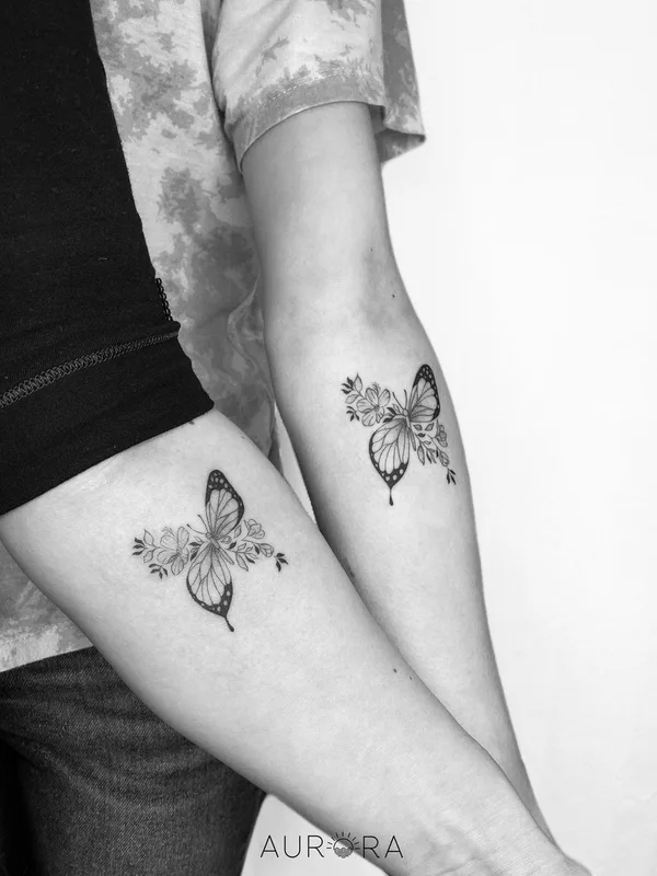 black and grey fineline tatouage sur forearm #50373 | Artiste tatoueur Данила