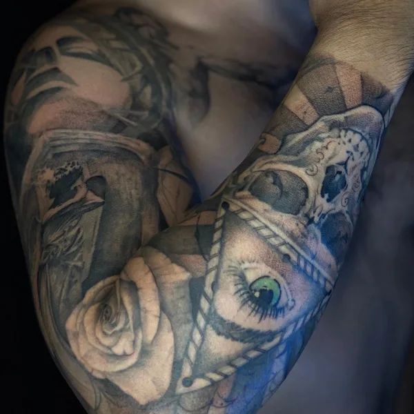 Graphic tattoo by Андрей Кучеров in Казань