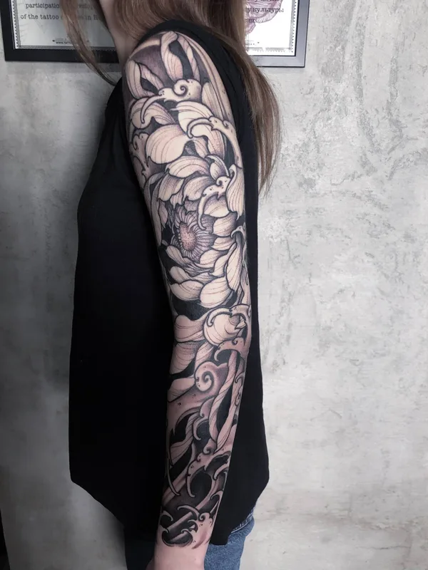 female black and grey japanese татуировка на full sleeve #28918 | Тату мастер Саша Кот