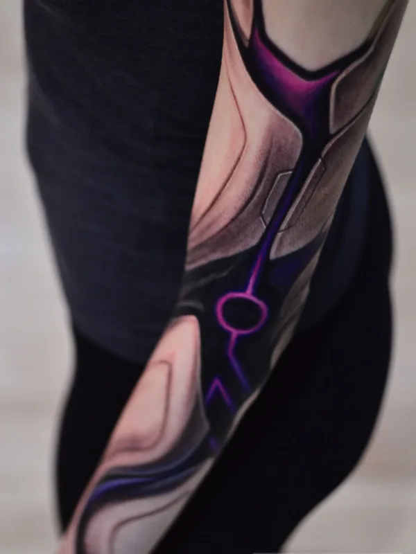 color biomechanical татуировка на forearm #35435 | Тату мастер Mike&Polly