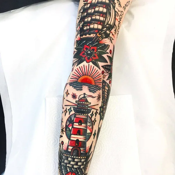 Traditional tattoo by Dani Queipo in London