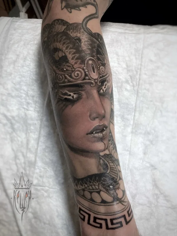black and grey realism татуировка на forearm #70520 | Тату мастер Виталий Канащенков