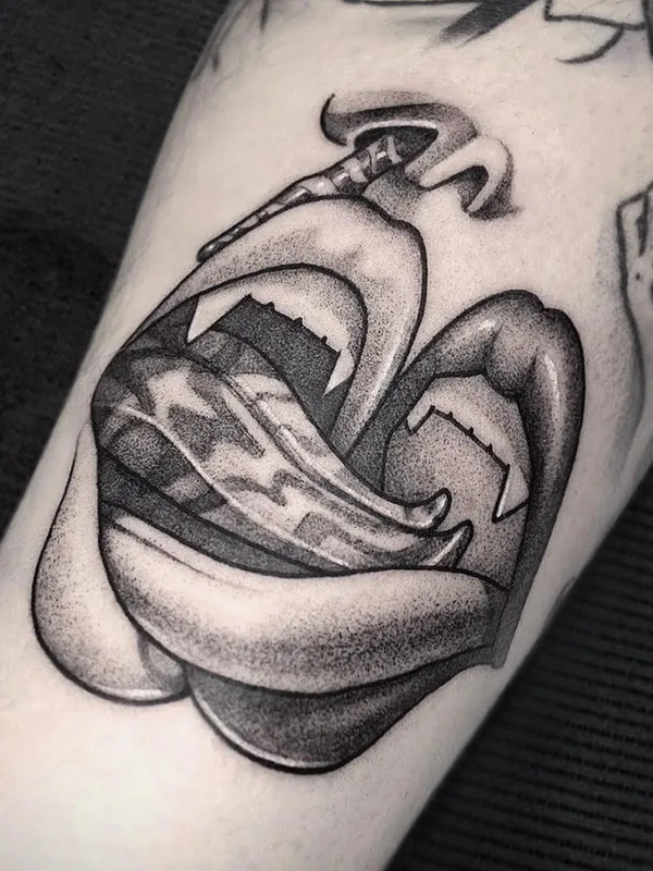 black and grey blackwork татуировка на forearm #56020 | Тату мастер Lera Welary