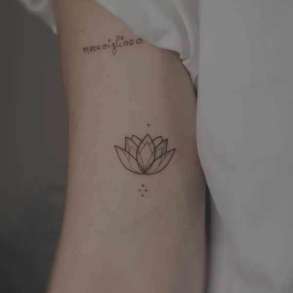 Fine Line tattoo by WING YIN in Düsseldorf