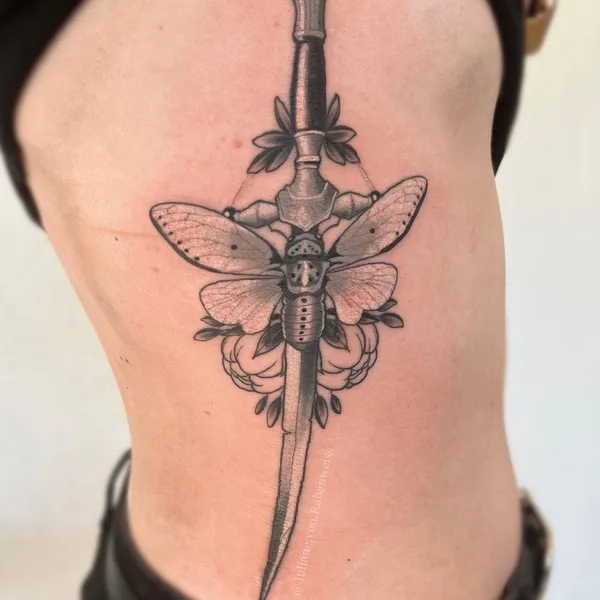 Neo Traditional tattoo by Juliane von Rabenweiss in Düsseldorf